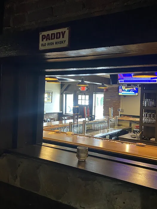Kelly's Tavern Picture 3