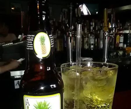 Kelly's Tavern