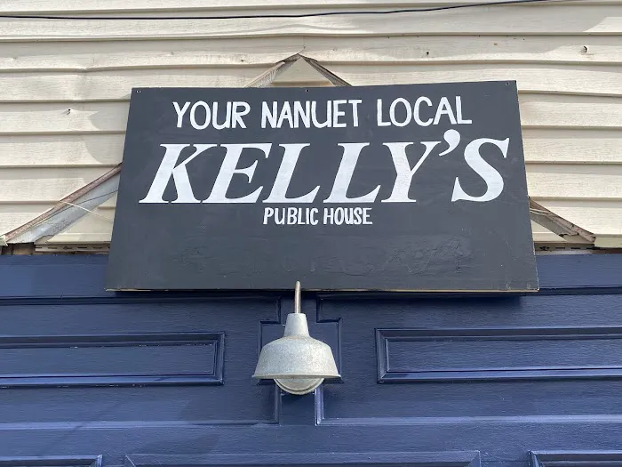 Kelly's Tavern Picture 2