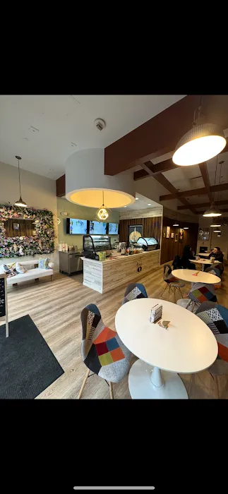 Robin’s Creamery Picture 3