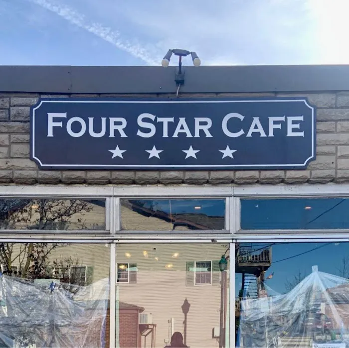 Four Star Cafe Picture 5
