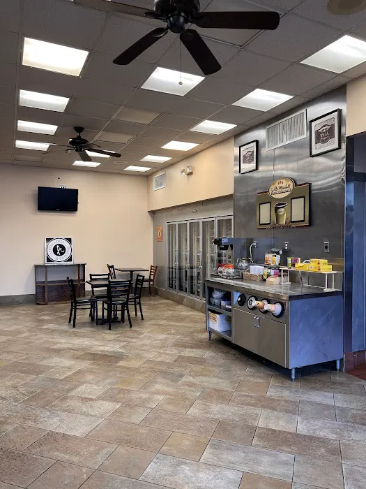 Alvarez Deli & Catering Picture 8