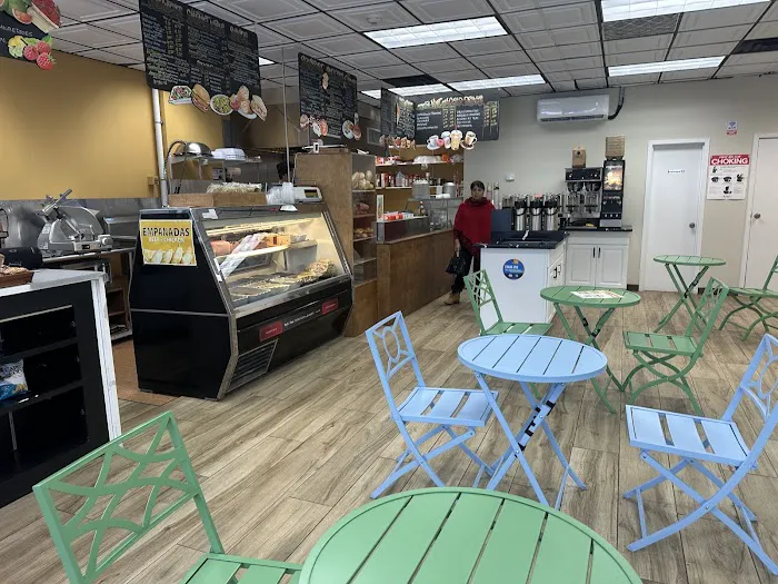 PABLO'S DELI BY JULIO Picture 7