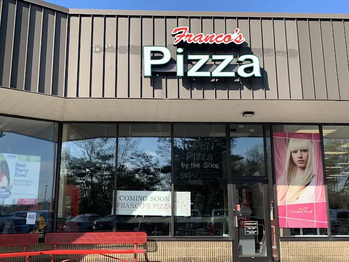 Franco's Pizza Picture 2