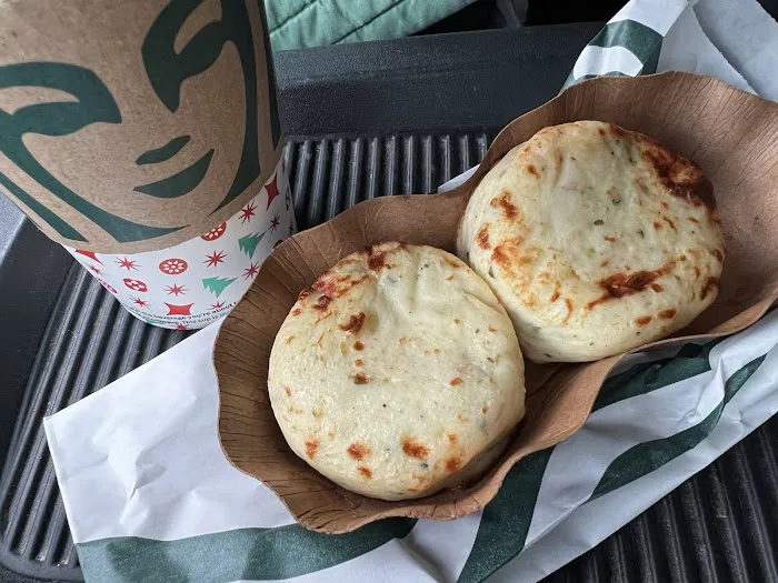 Starbucks Picture 6