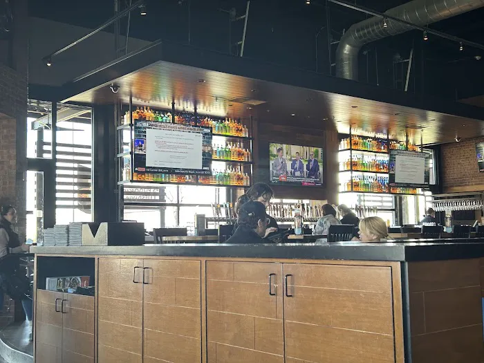 BJ's Restaurant & Brewhouse Picture 5
