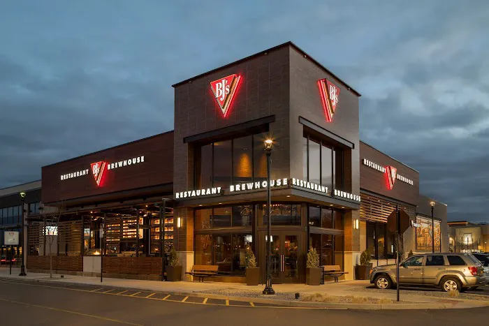 BJ's Restaurant & Brewhouse Picture 6