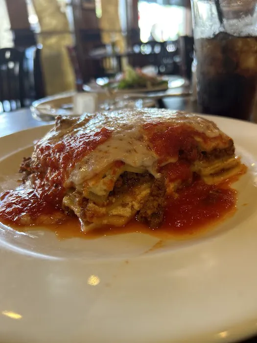 Ella New York Pizza and Pasta Picture 4