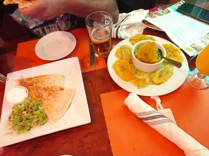 Maracas Bar & Grill Picture 3