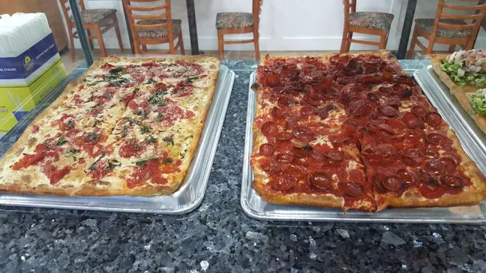Danny’s Pizza & Deli Picture 7