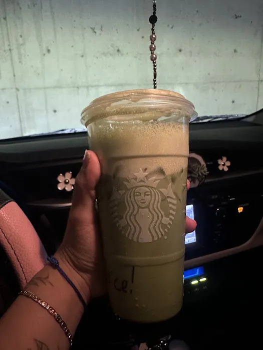 Starbucks Picture 6