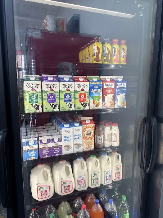 Max Convenience Picture 3