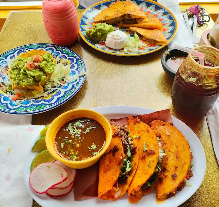LOCOS TACOS Birria Factory Picture 5