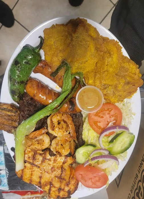 Antojitos Salvadoreños y Guatemaltecos Picture 8