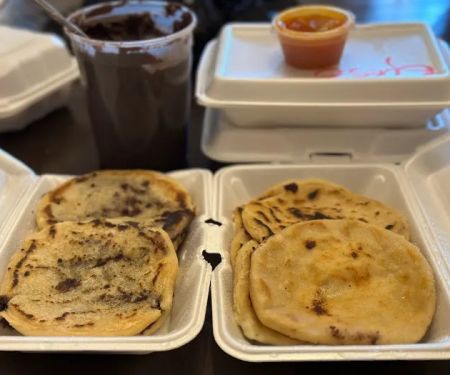 Antojitos Salvadoreu00f1os y Guatemaltecos