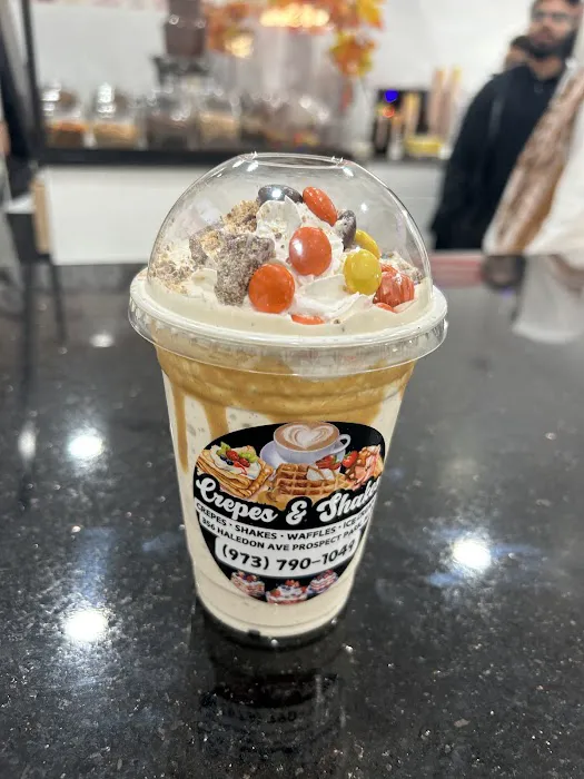 Crepes & Shakes Picture 4