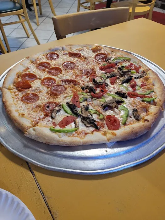 Dantes Pizza & Restaurant Picture 7