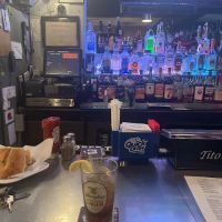 Underdog Bar & Grill ico