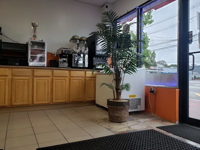 Halal Gyro King @ Belmont Ave Picture 2