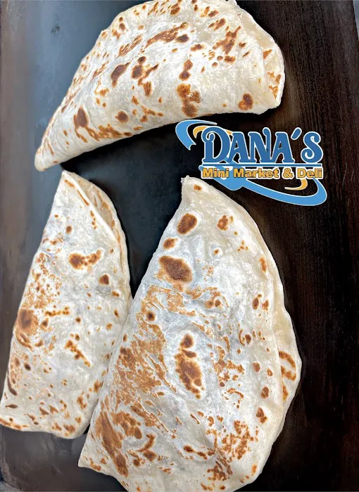 Dana's Mini Market & Deli Picture 5