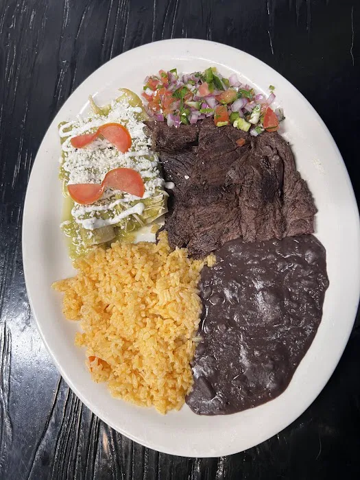 Los Bravos Restaurant 3rd St. Picture 2