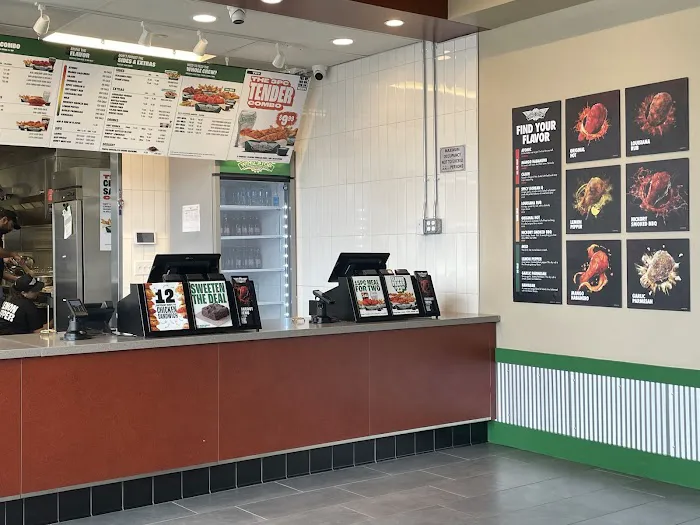 Wingstop Picture 1
