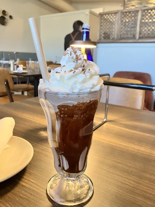 MI Cafe Picture 9