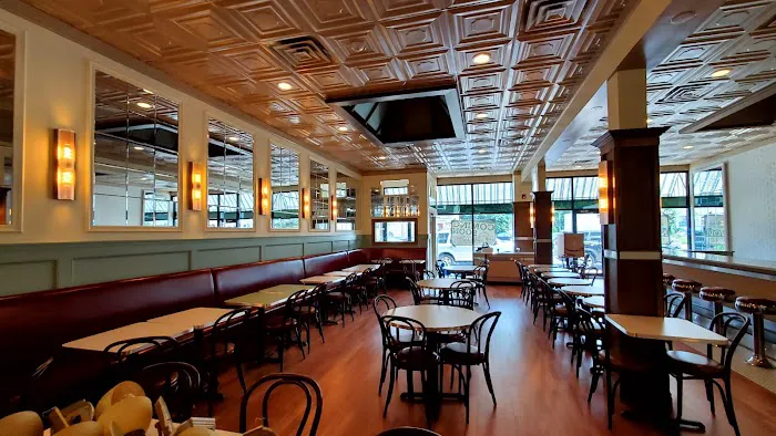 Chris & Angie’s Dinette Picture 5