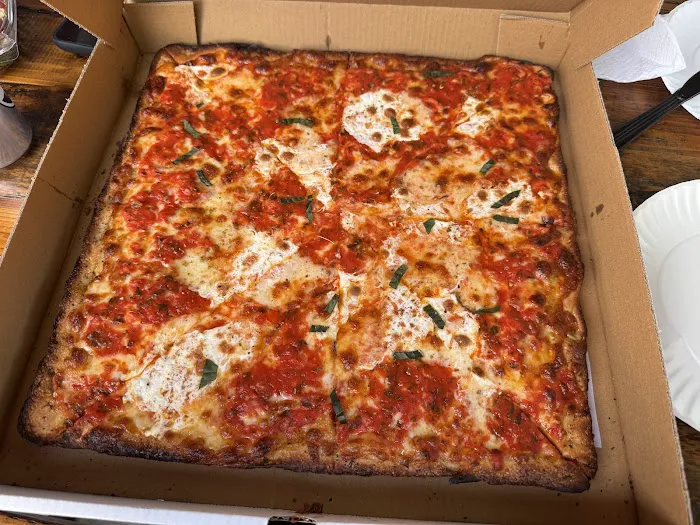 Amore Pizza Picture 3