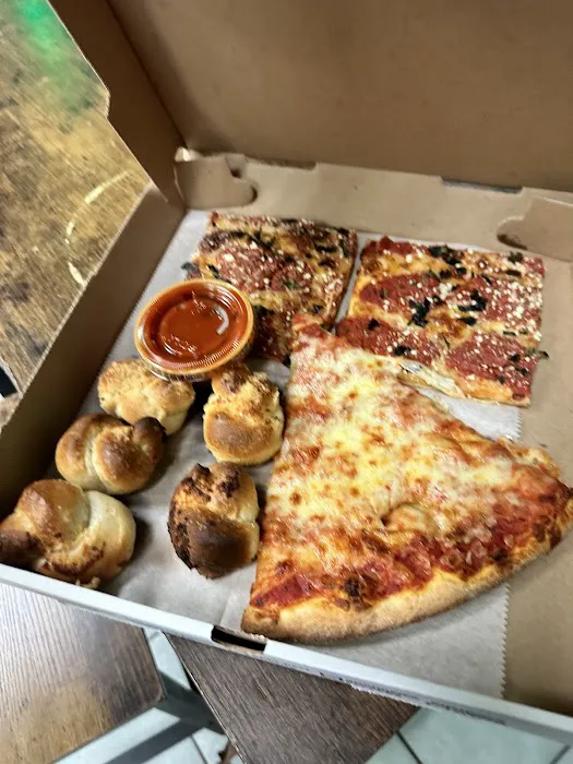 Mamma Mia’s Pizzeria Picture 8