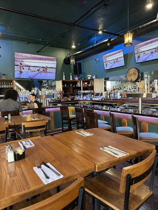 Sonoma Bistro Bar and Grill Picture 2