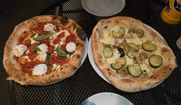 Emilio’s Wood Fire Pizza Picture 10