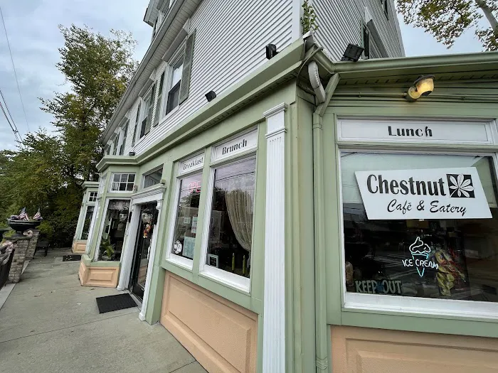 Chestnut Cafe & Eatery Picture 2