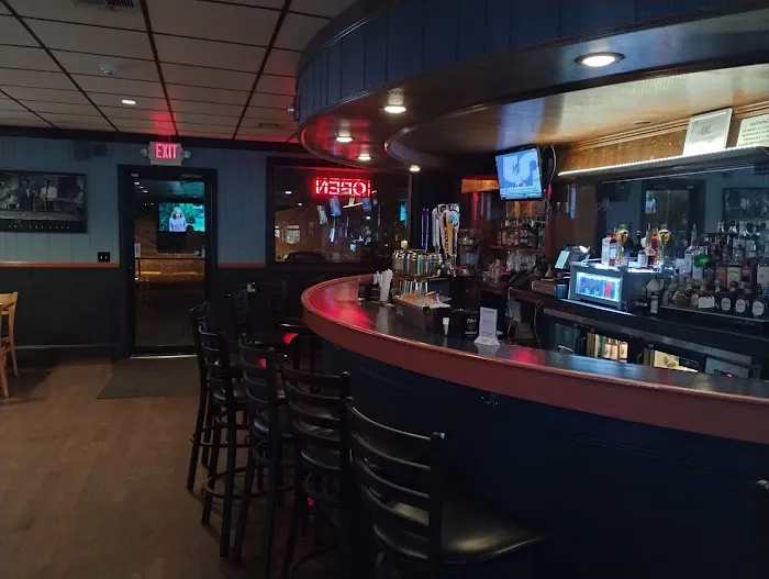 J's Bar & Grill Picture 4