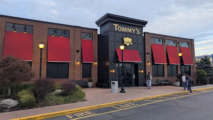 Tommys Tavern + Tap Picture 1