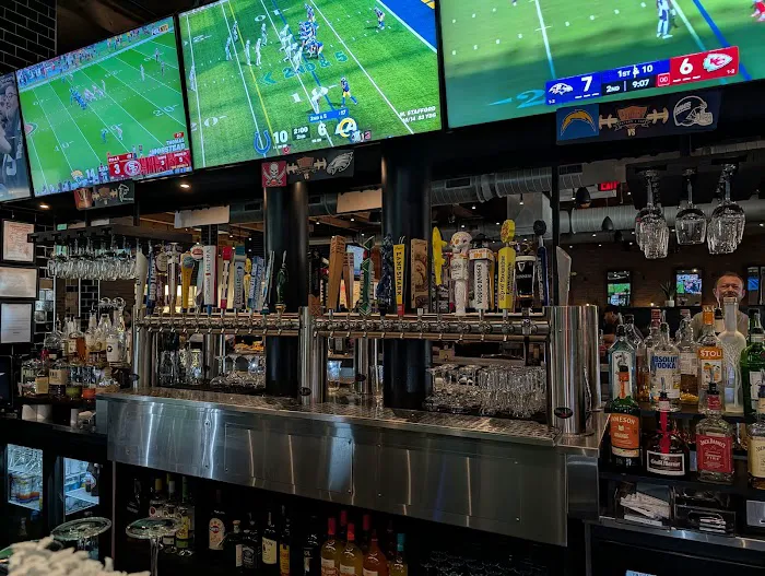 Tommys Tavern + Tap Picture 7