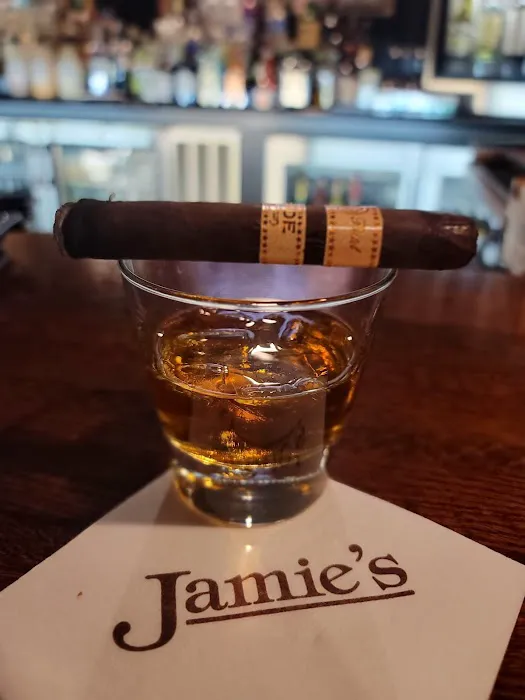 Jamie's Cigar Bar & Restaurant Picture 2