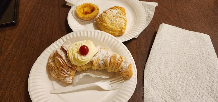 Plaza Pastry Shop Picture 1