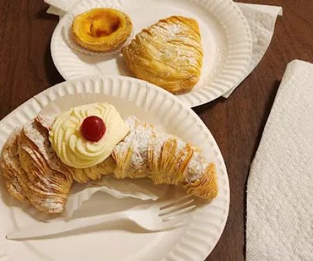 Plaza Pastry Shop