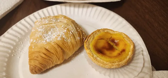 Plaza Pastry Shop Picture 5