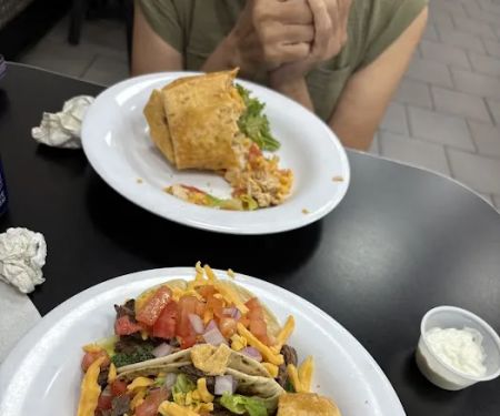 Muscle Maker Grill
