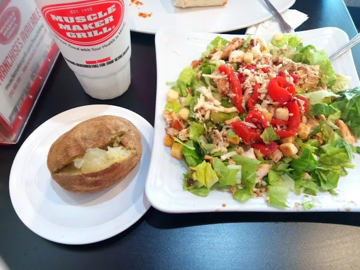 Muscle Maker Grill Picture 10