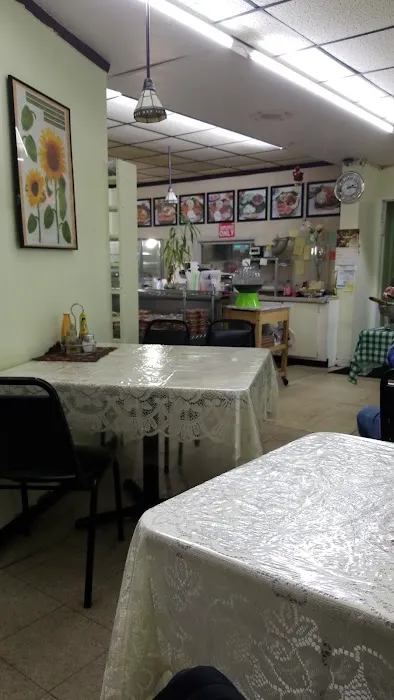 Philtrade Food Center & Restaurant Picture 2