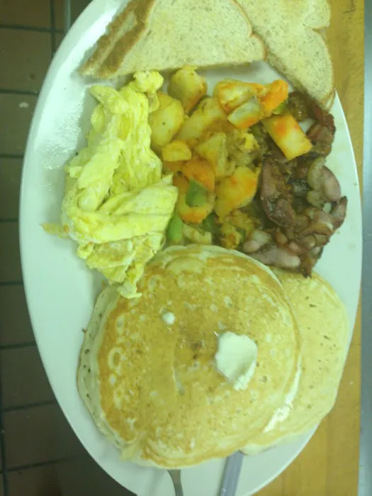 Hometown Deli & Grill Picture 3