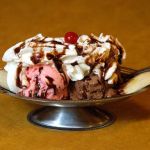 Holsten's Ice Cream, Chocolate & Restaurant