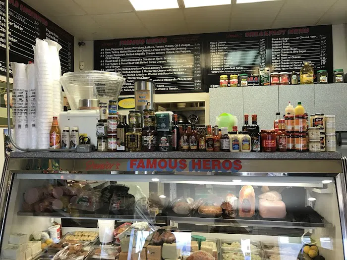Main Street Deli Picture 4
