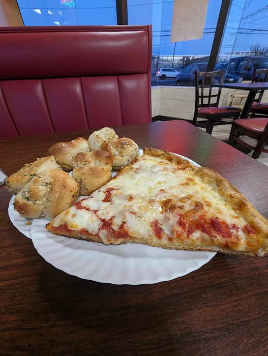 Mama Venezia Pizza Picture 2