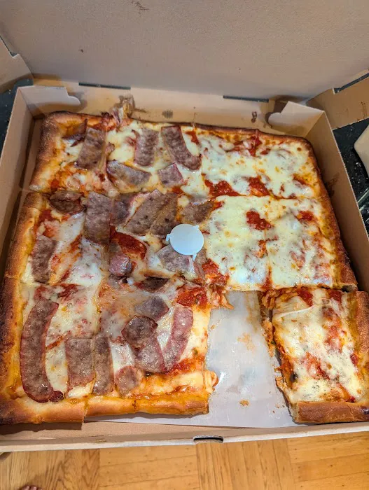 Mama Venezia Pizza Picture 4