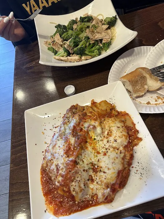 DiMaggio's Pizzeria Picture 7