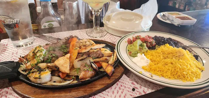 5 De Mayo Mexican Restaurant Picture 6